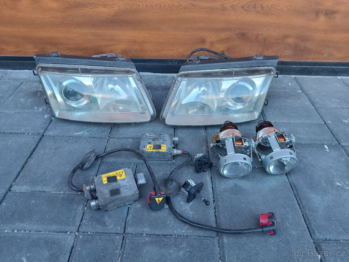 Prodám originální Xenon přední světlomety VW Passat B5
