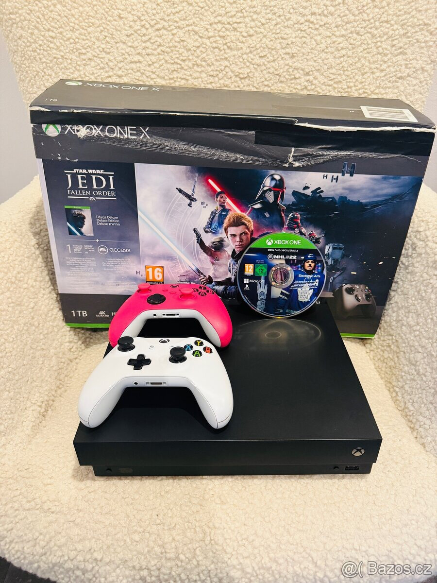 Microsoft Xbox One X 1TB + 2 ovladače