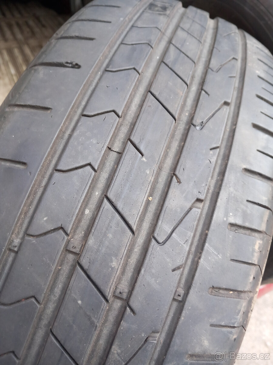 215/65R17 LETNÍ PNEU HANKOOK