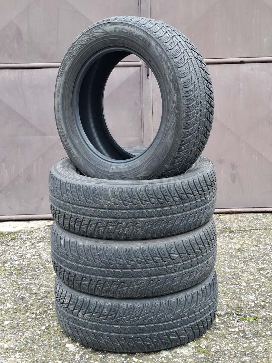 Prodám sadu zimních pneu NOKIAN WR3 SUV 225/60/17 103H XL