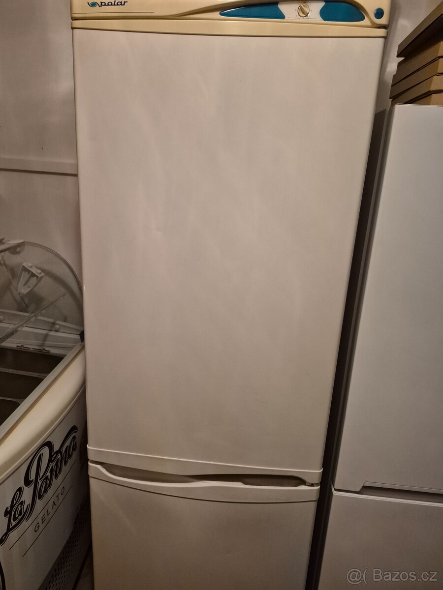 Lednice nejde ale mrazak na 100%