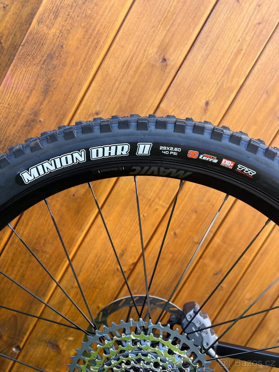Maxxis minion DHR + minion DHF