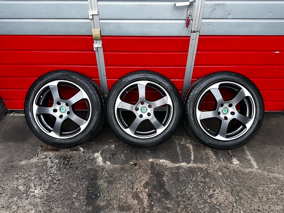 Original ALU kolo Dotz Hanzo Dark 17" 7,5J ET35 225/50/R17