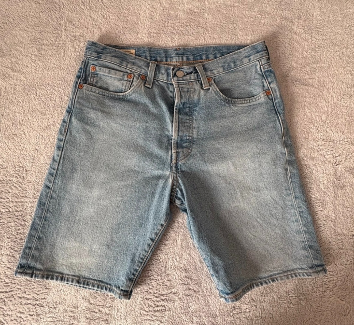 Levis kraťasy velikosti W31
