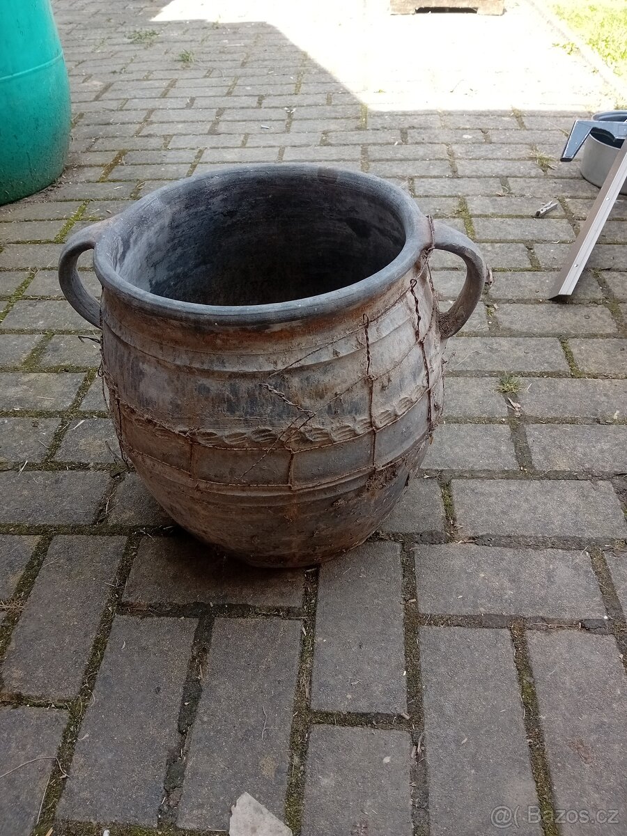 Historický hrnec