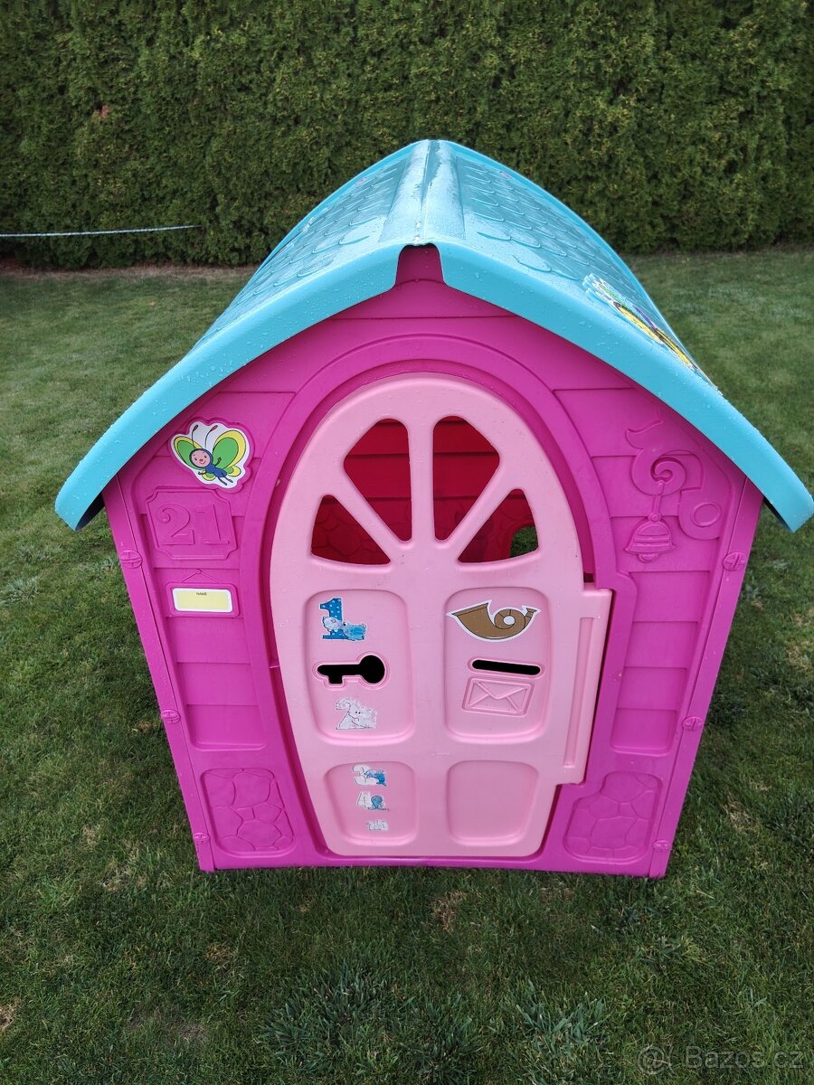 Dětský zahradní domeček