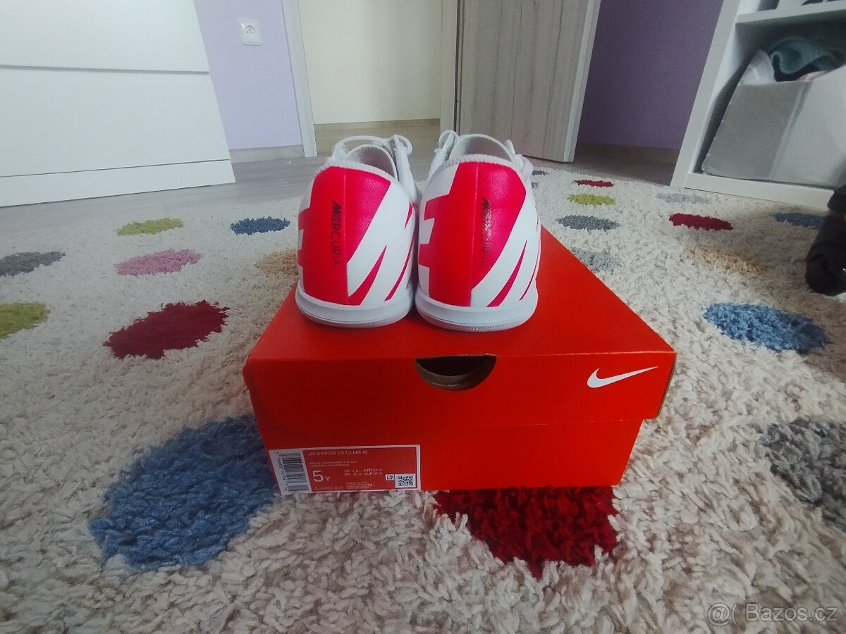 Sálová obuv Nike