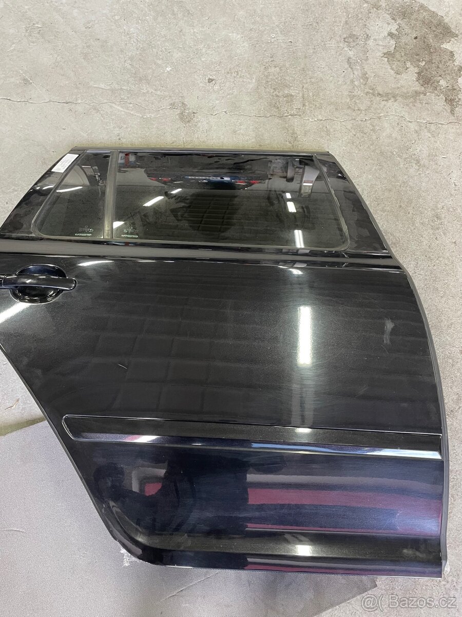 Pravé zadní dveře Škoda Octavia 2