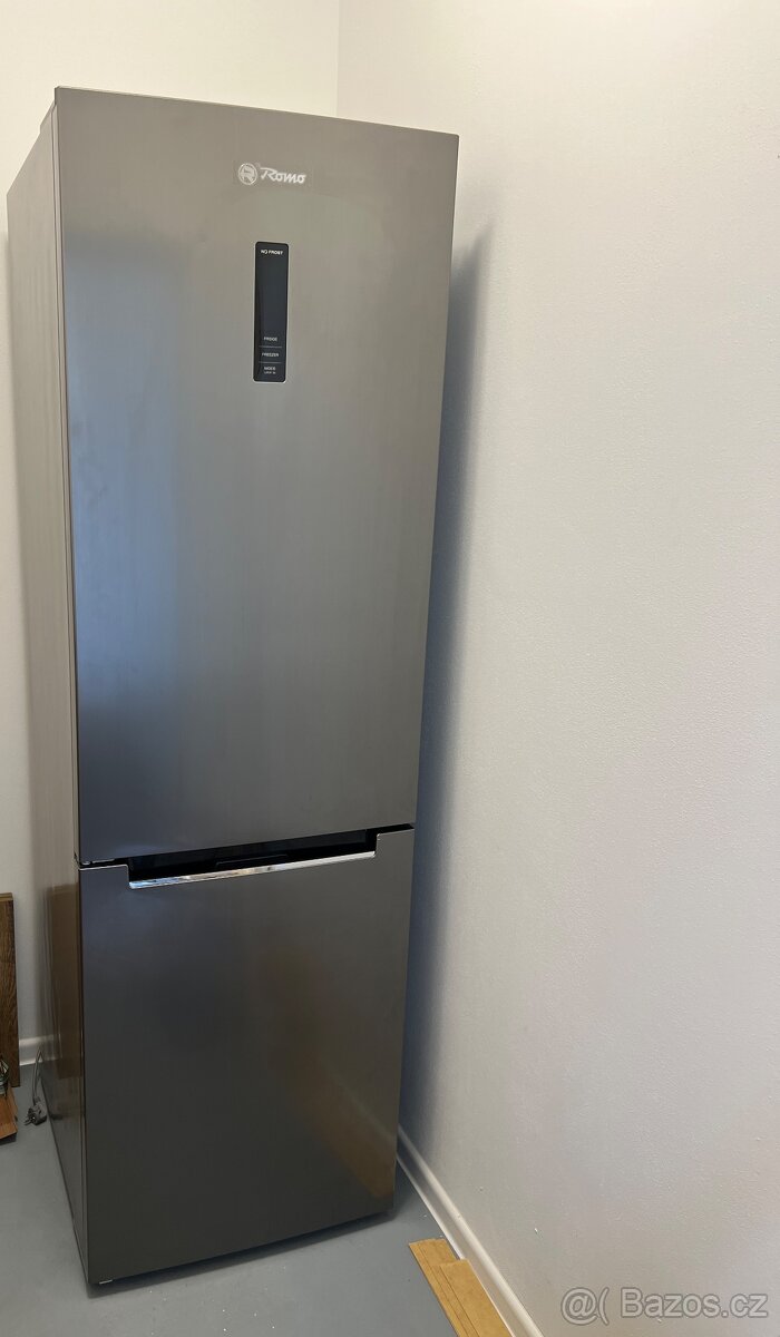 Lednička s mrazákem ROMO