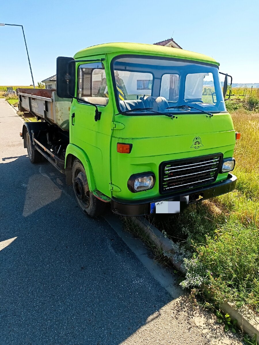 Avia A30 nosič kontejneru