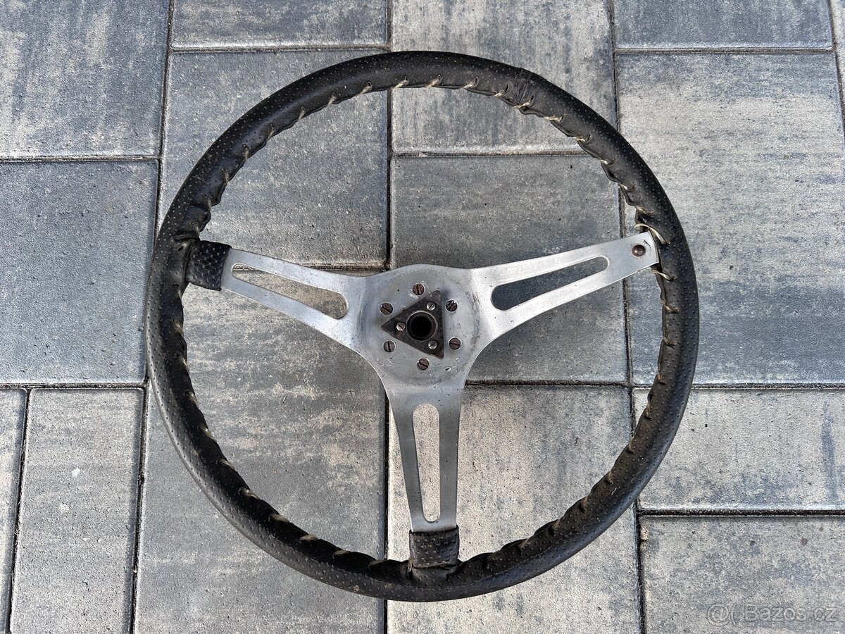 Sportovní volant “Dubák”