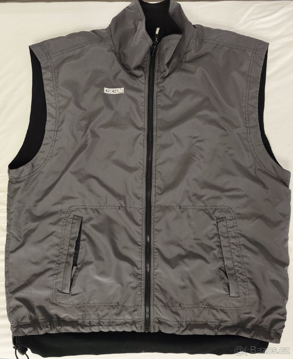 Oboustranná vesta zn. CCM