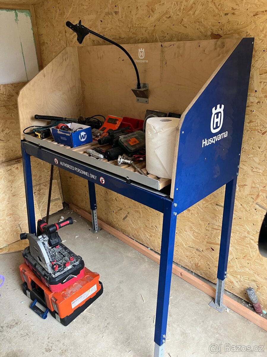 Pracovní stůl Husqvarna