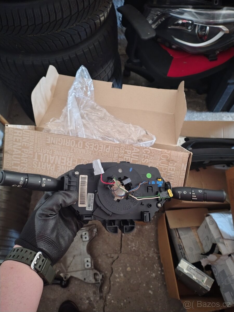 Páčky pod volantem, Mégane II