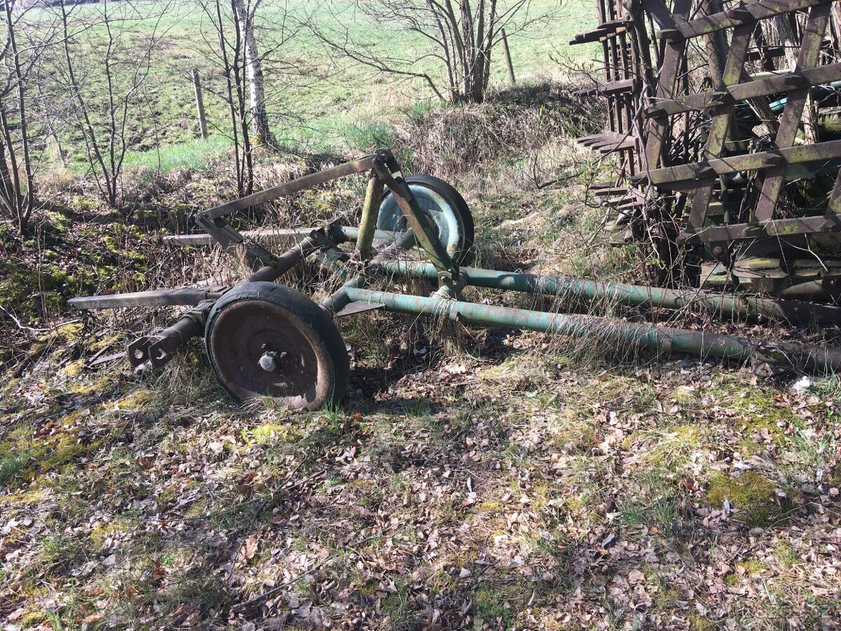 Podvozek hřebových bran