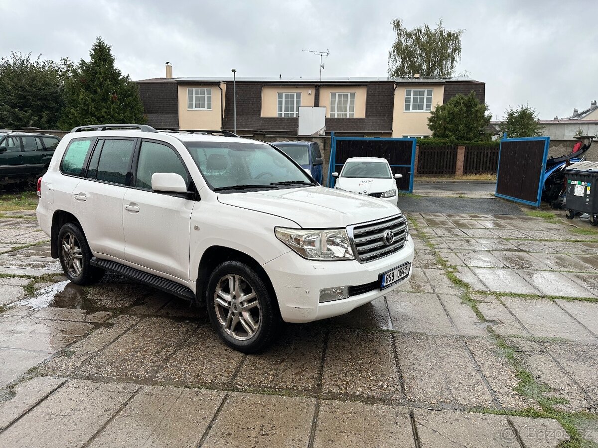 Toyota land cruiser v8 Lc 200