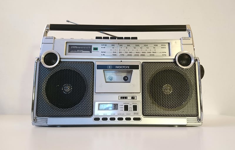 Koupím Radiomagnetofon radiotone RRC 750