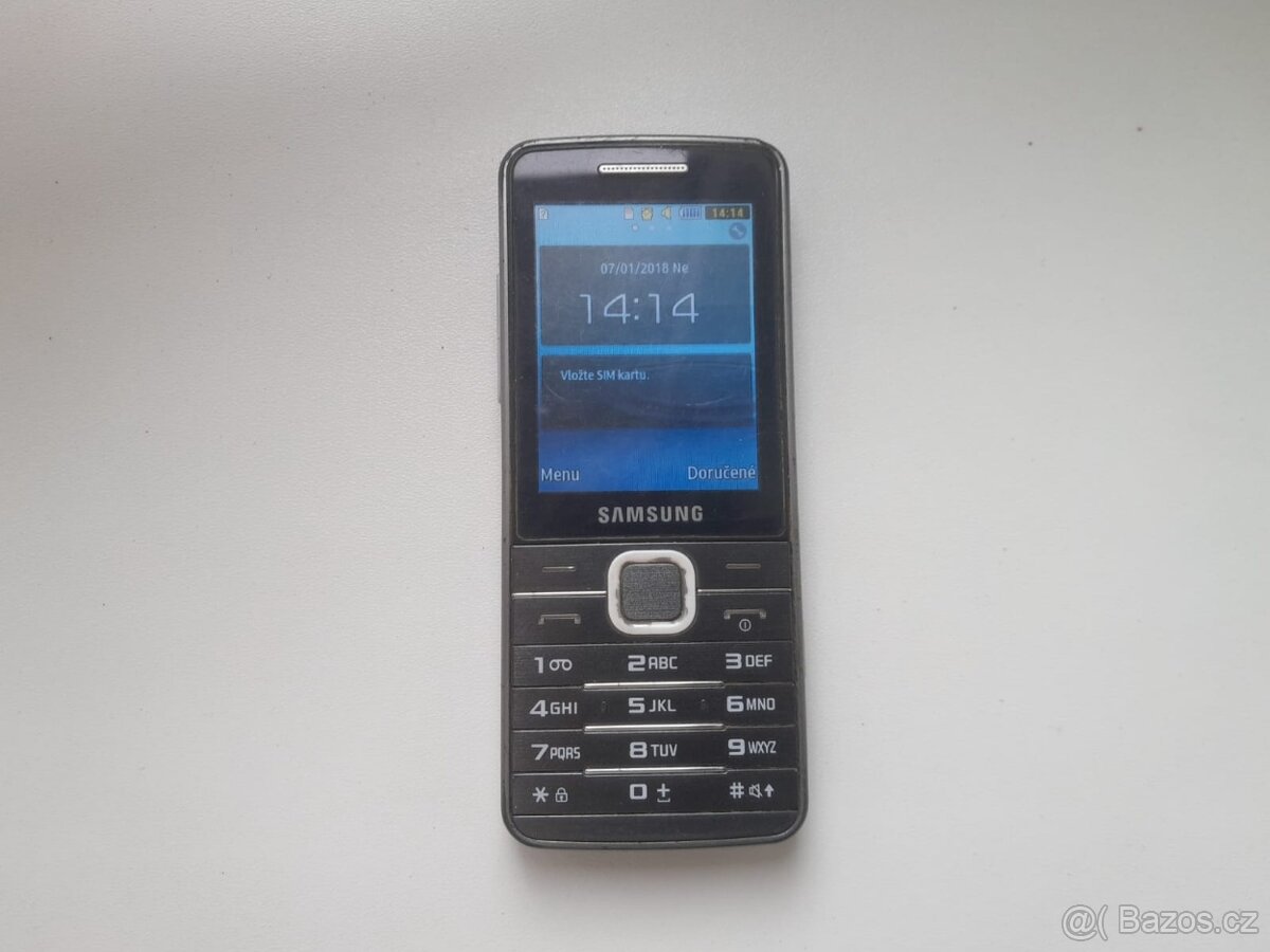 Samsung GT-S5610 (1)