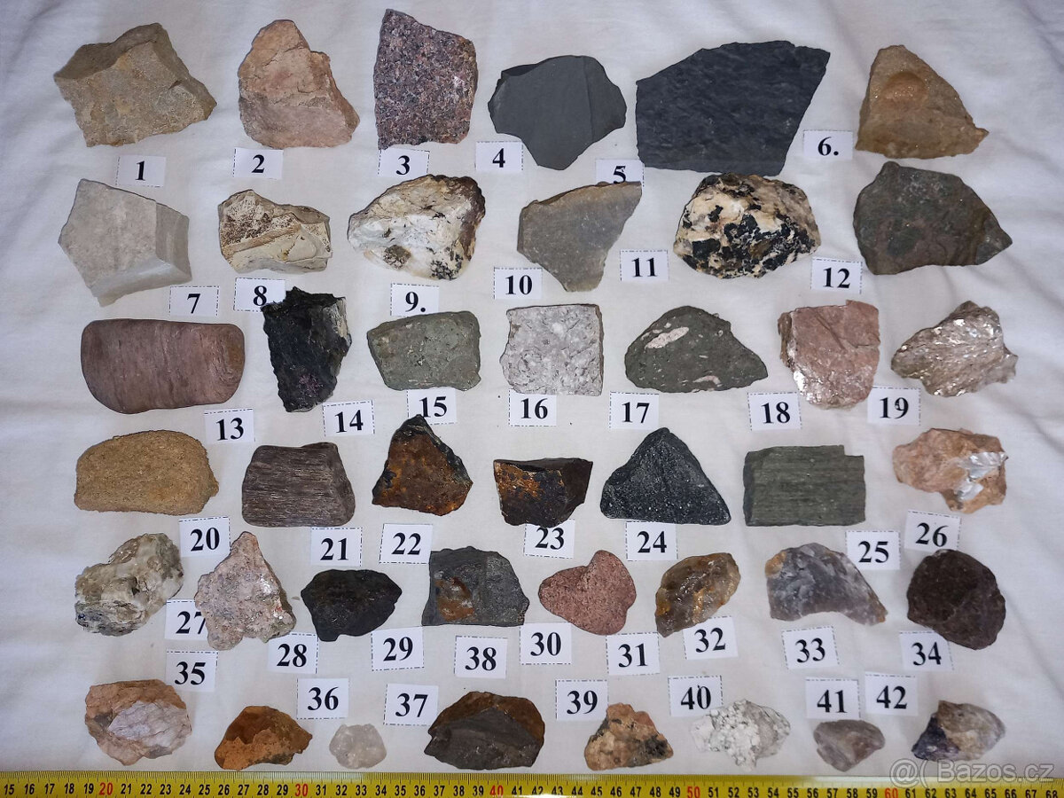 Sbírka minerálů, hornin a zkamenělin č. S99 - 42 vzorků