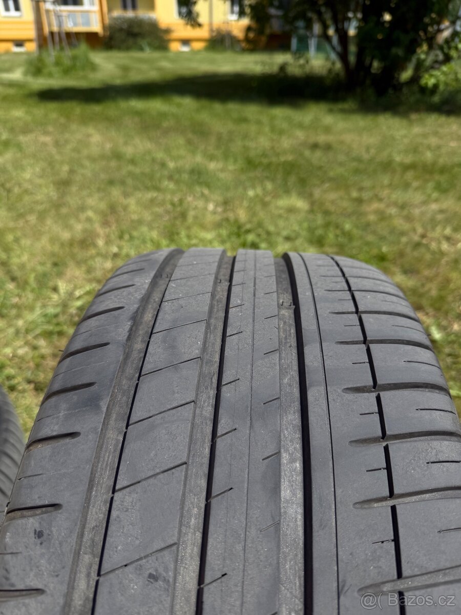 Letní pneu 225/40 r18 a 255/35 r18 Michelin pilot sport 3