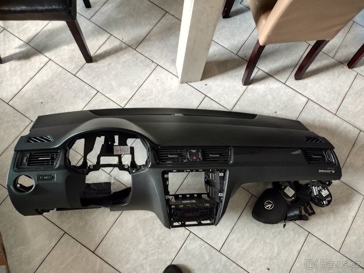 Airbagová sada Škoda Rapid s originální deskou
