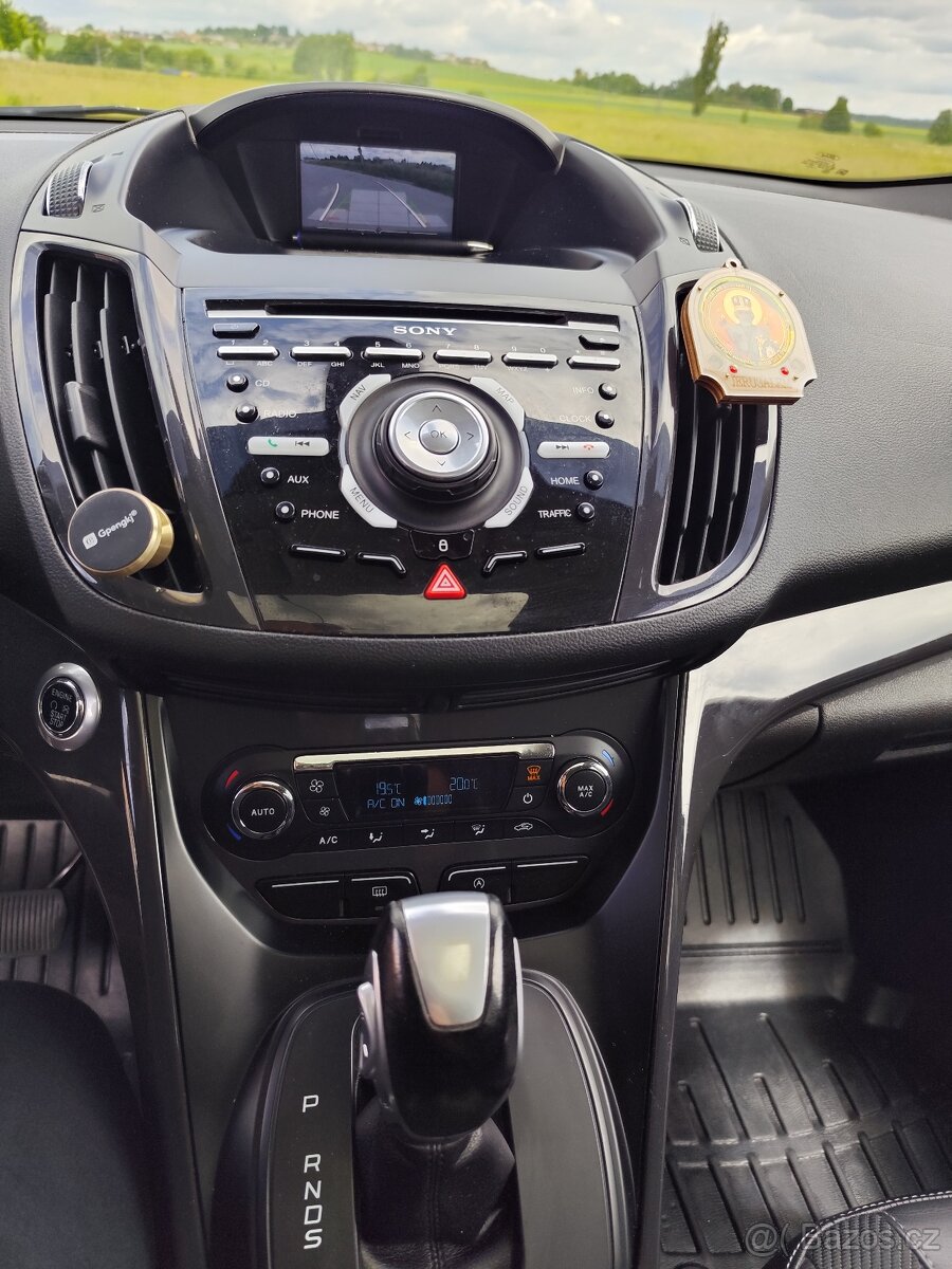Ford Kuga,2.0TDCI 4×4.1 majitel,v ,čr,.