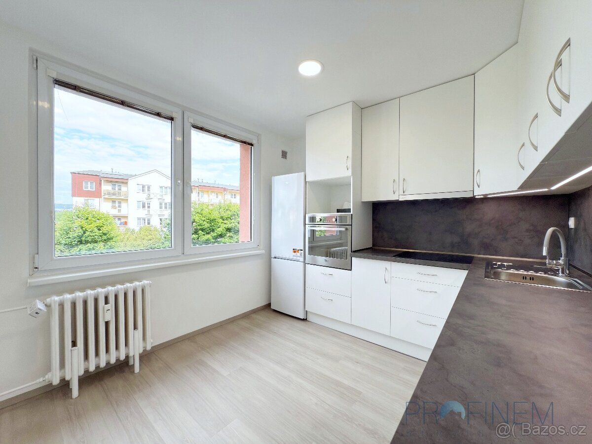 Pronájem zrekonstruovaného bytu 1+1, 36 m² – Popradská, Ústí
