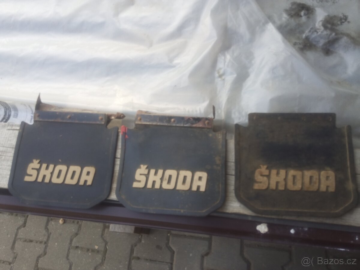 Škoda 100/110 zástěrky