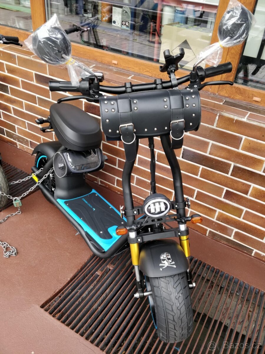 Elektrická koloběžka styl Harley 1350W pneu 14" sedlo COC