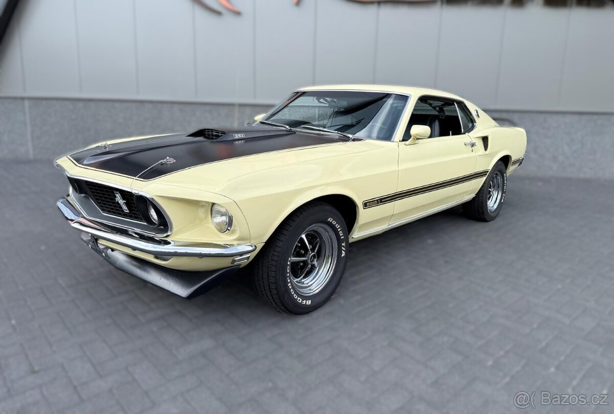 Ford Mustang Mach 1 SportsRoof