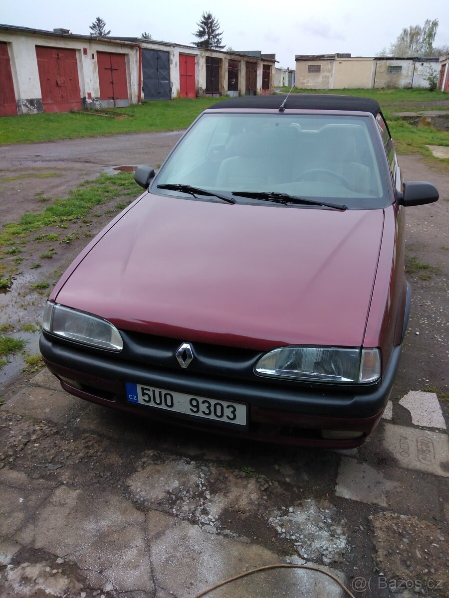Prodám Renault 19 cabrio r1993