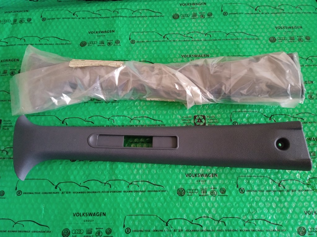 kryt sloupku B horní pravý Škoda Felicia před FL do 1297 6U0