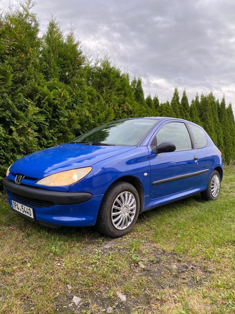 Peugeot 206 1.1i 44kw rok 2002 STK 11/2026 Euro3