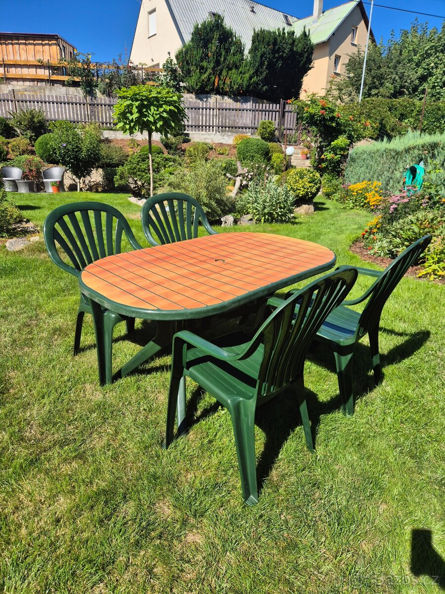 Set zahradního nábytku