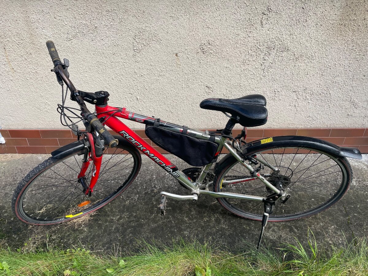 Starší Kolo ROCK MACHINE s doplňky