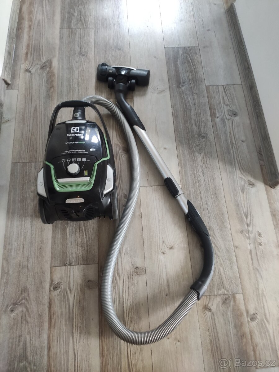 Vysavač Electrolux ultra one EU09GREEN