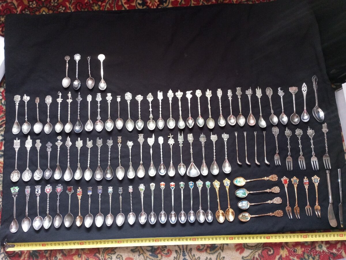 Sběratelské lžičky, vidličky, nože - celkem 106 ks