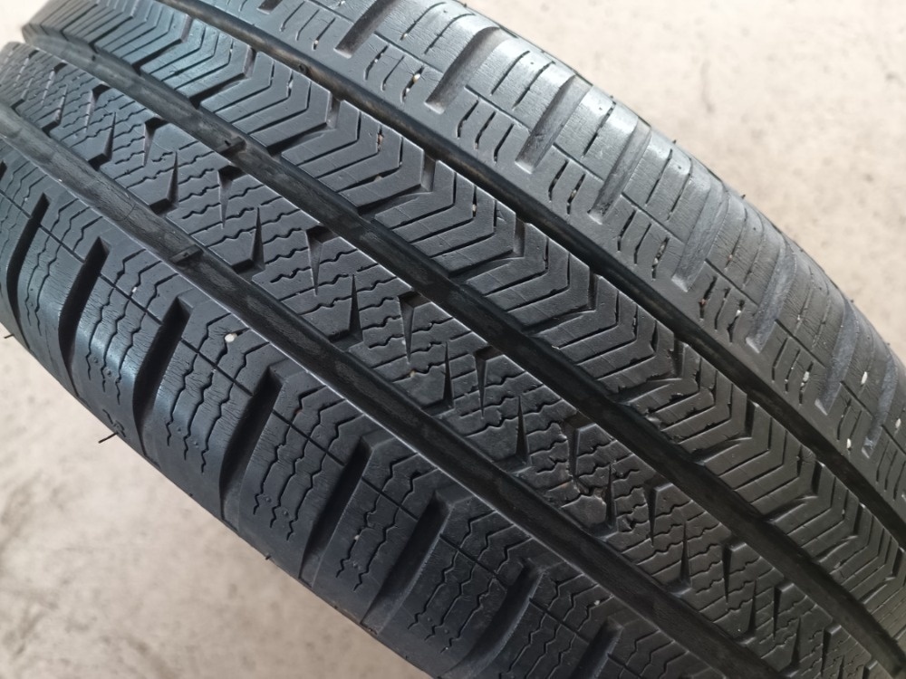 165/60 R15 VREDESTEIN (5215)