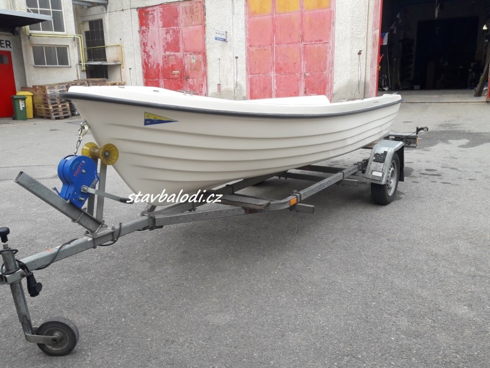 Motorový člun, loď Any 400 II