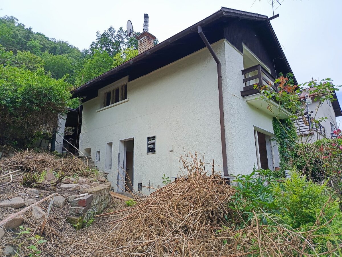 Prodej rodinného domu s krásným výhledem na Labské údolí