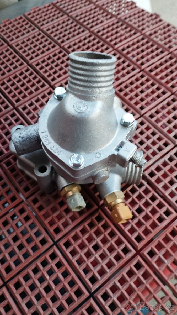 Domek termostatu motor M20