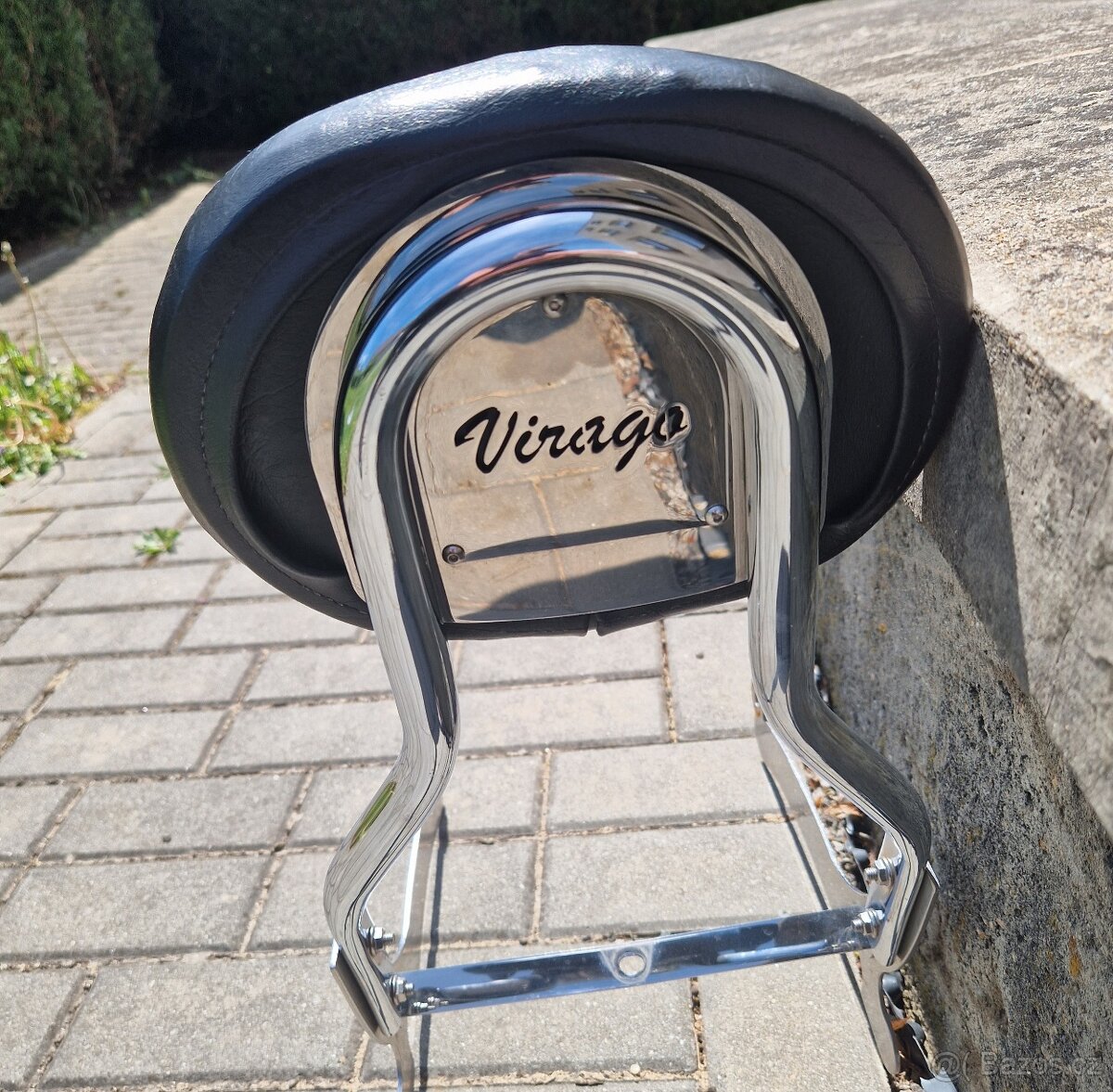 Yamaha Virago 125 a 250 - zadní opěrka spolujezdce