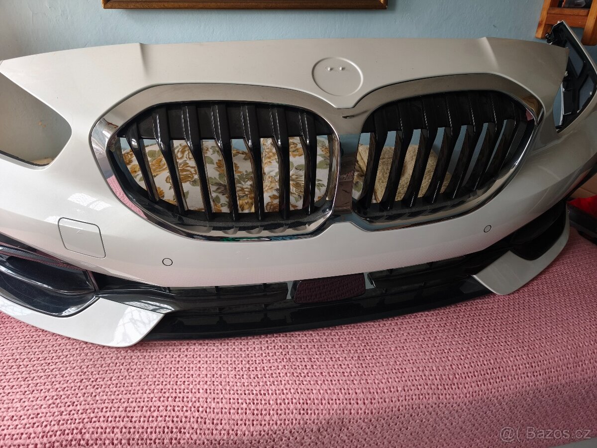 Prodám přední nárazník BMW 1 F40