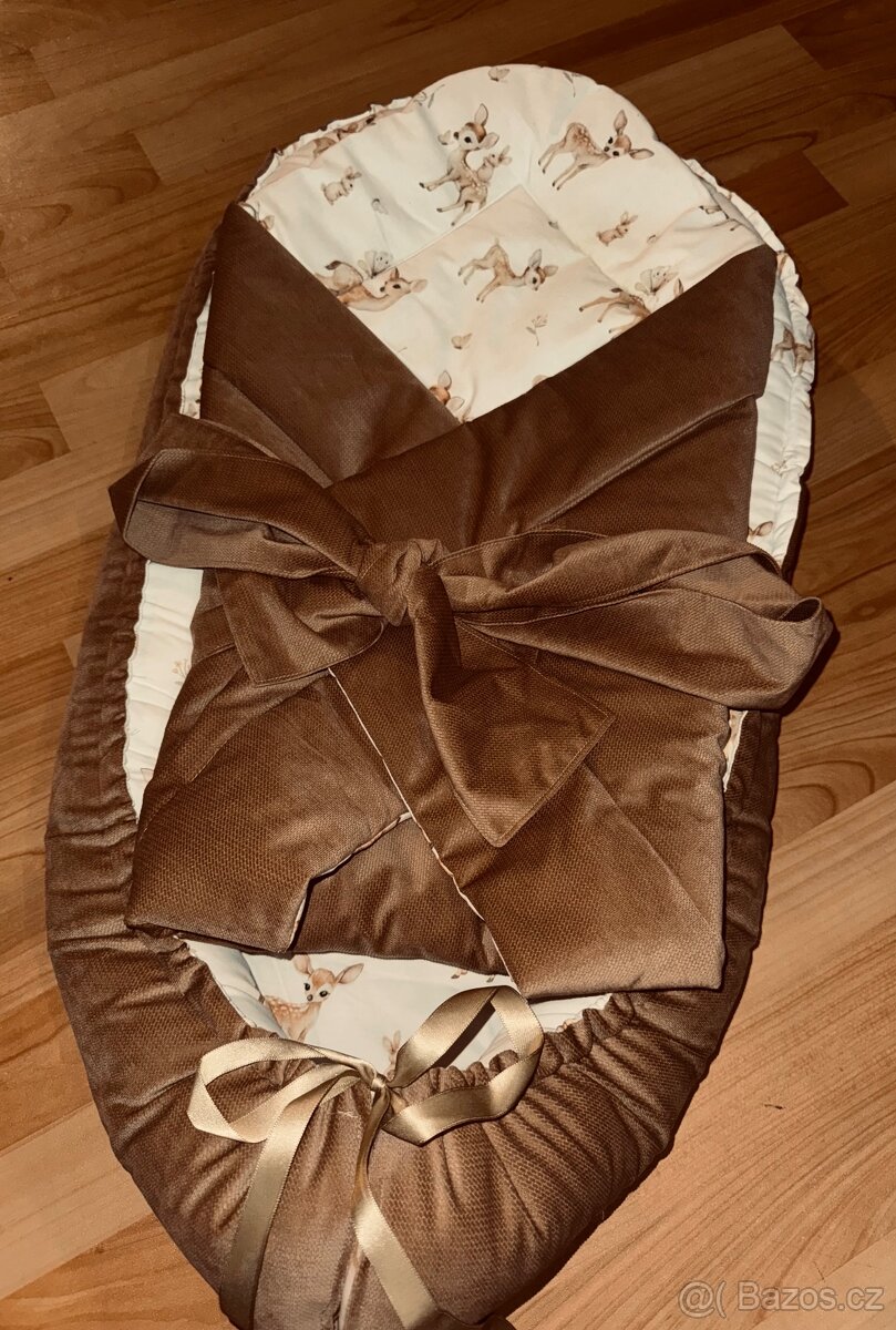 Hnízdo se zavinovačkou