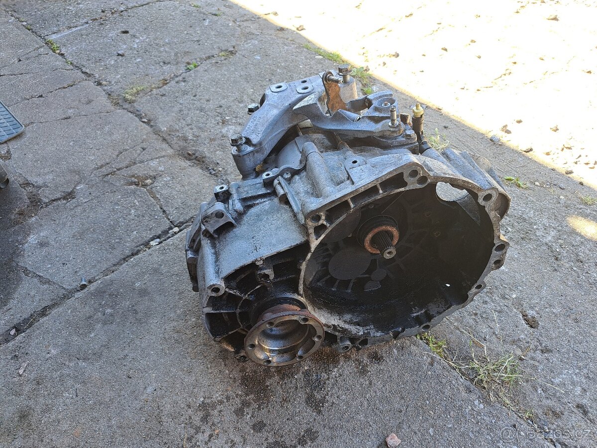 Manuální převodovka JLT 2.0 tdi 103 kW - 6Q