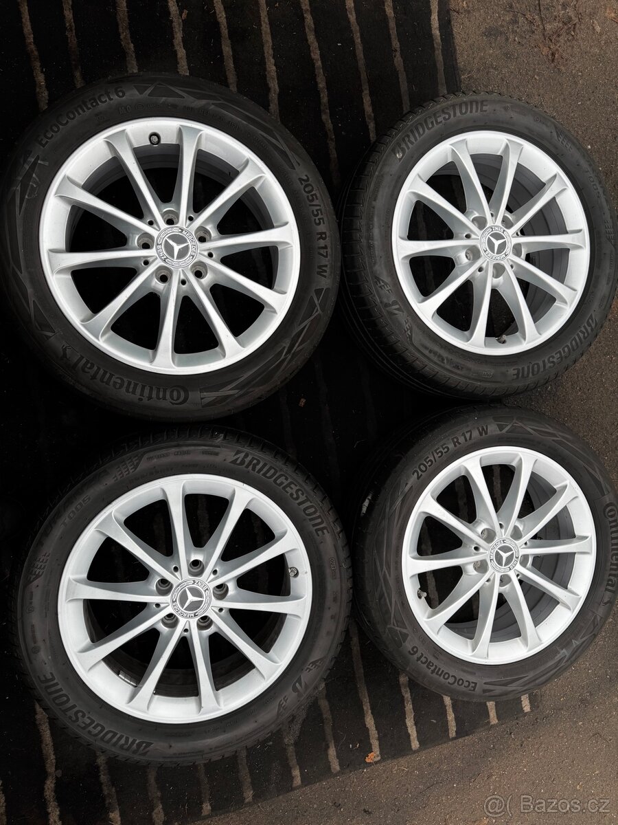 Letní kola Mercedes A B w177 205/55 R17 ET44