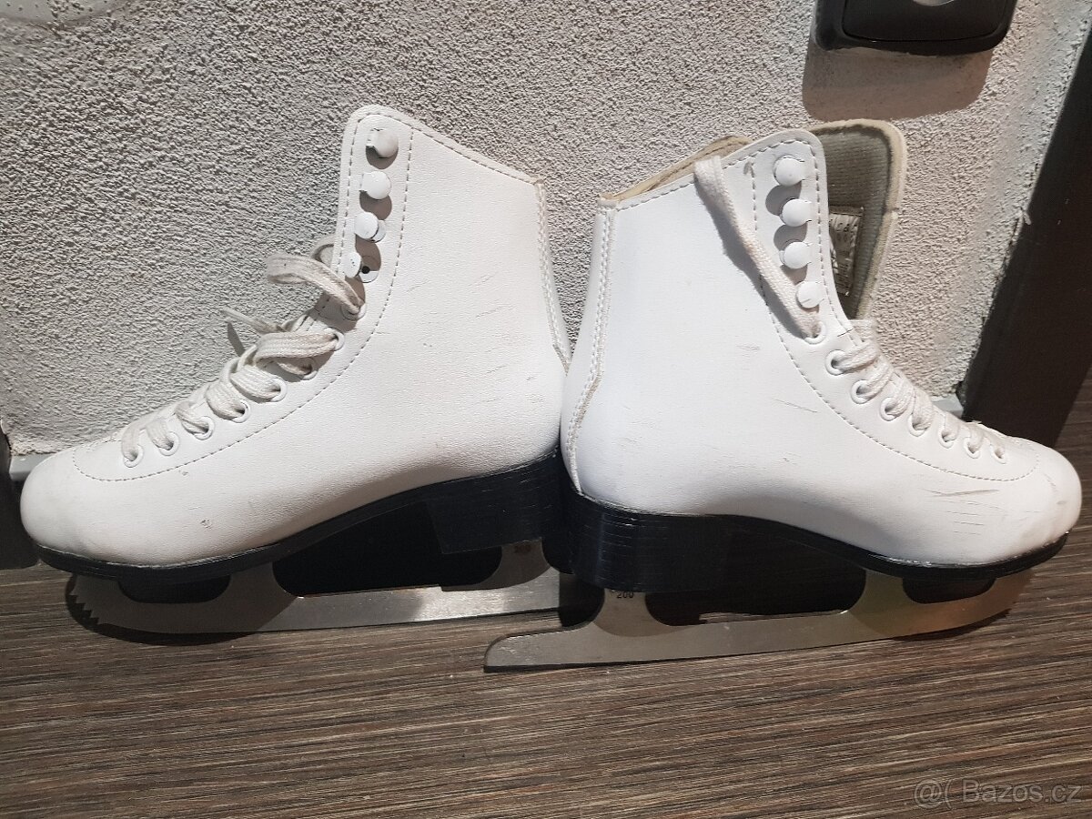 Dívčí brusle EU 33
