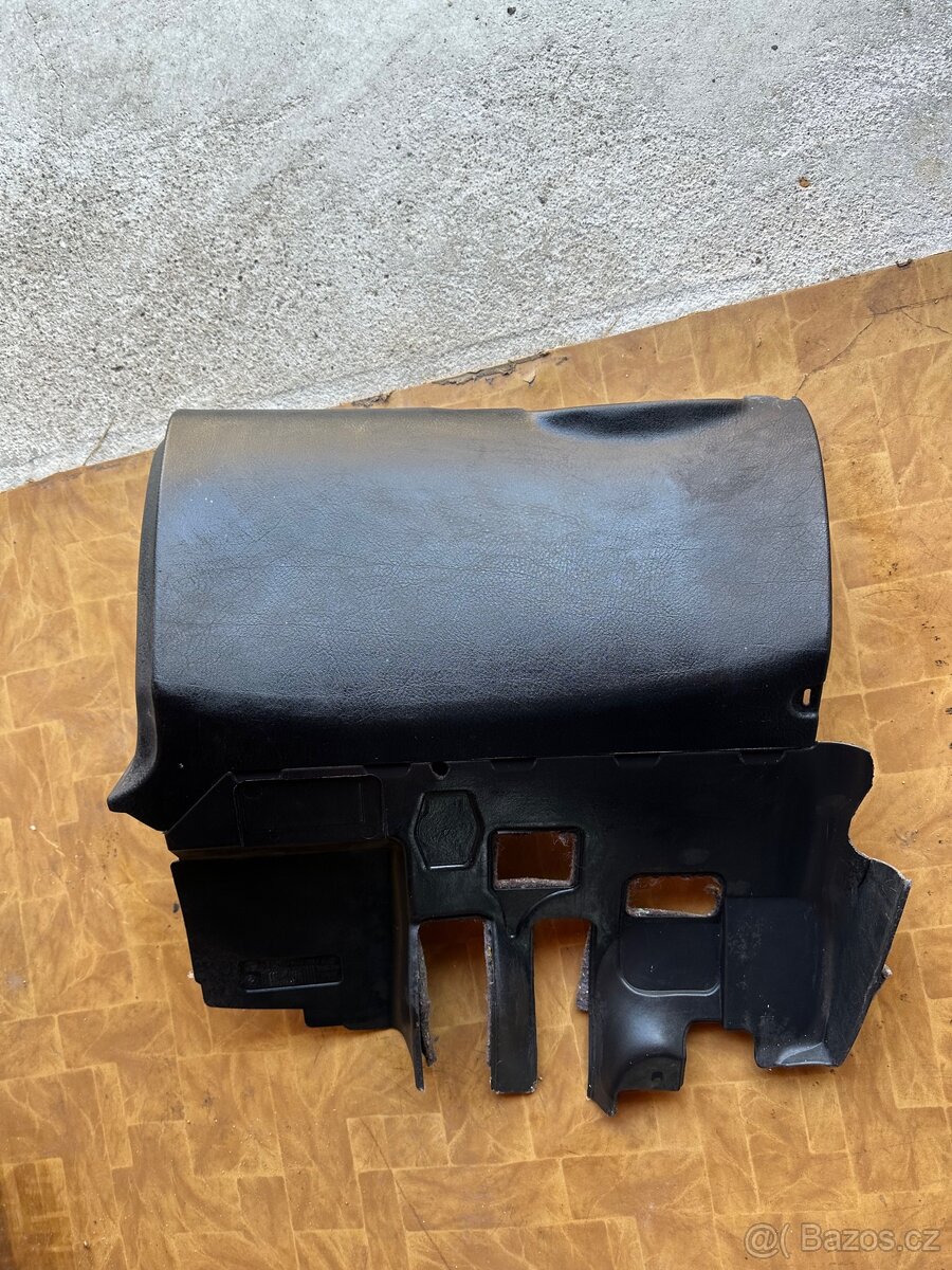 BMW E36 díly - plast pod volant
