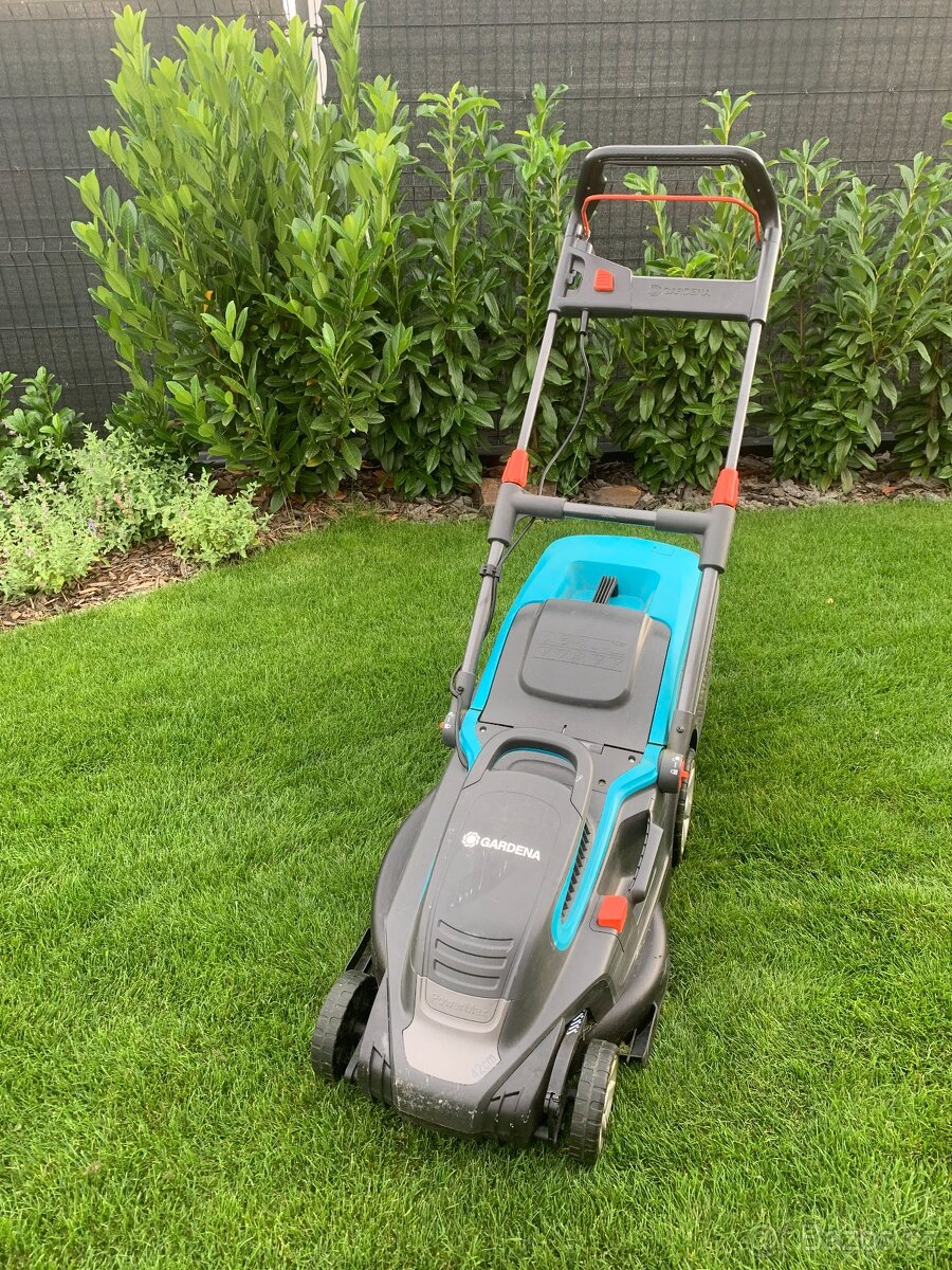 Sekačka na trávu - Gardena PowerMax