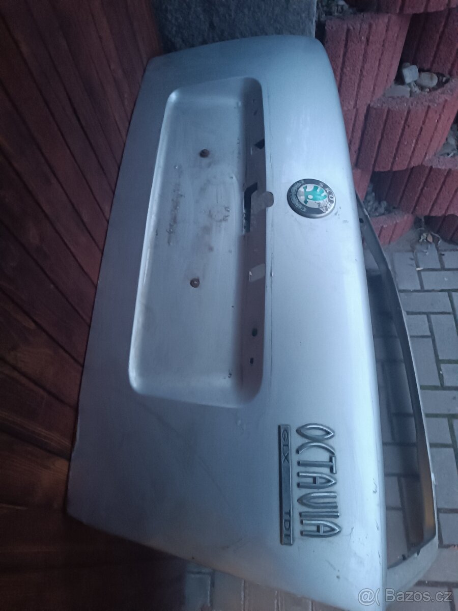 nd.na octavii 1 5dv. bez skla, mám i sklo zvlášť. levně